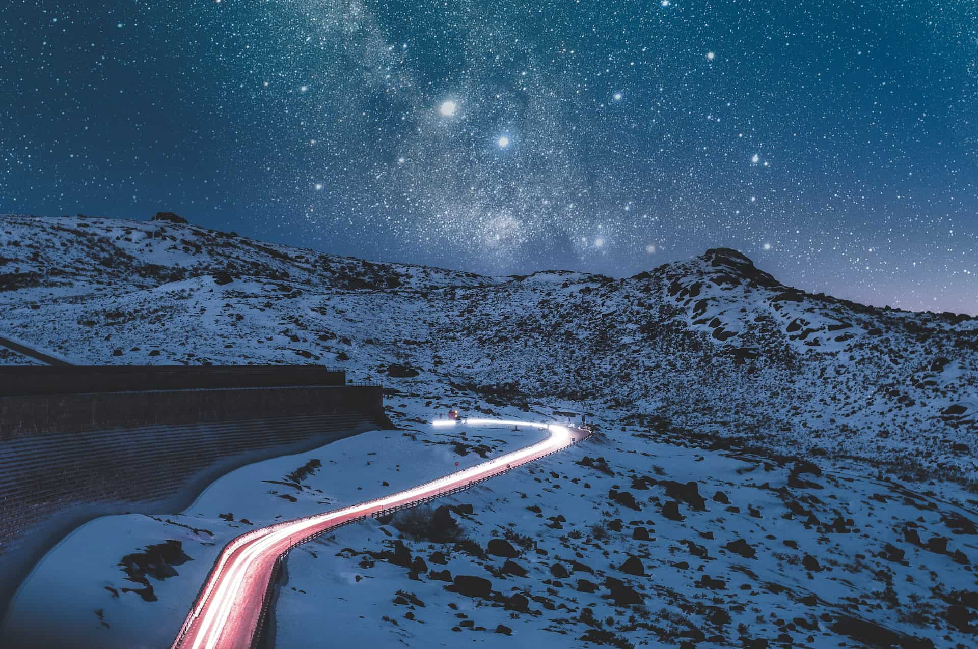 Starry night at Lagoa Comprida (photo: Ricardo Rocha)