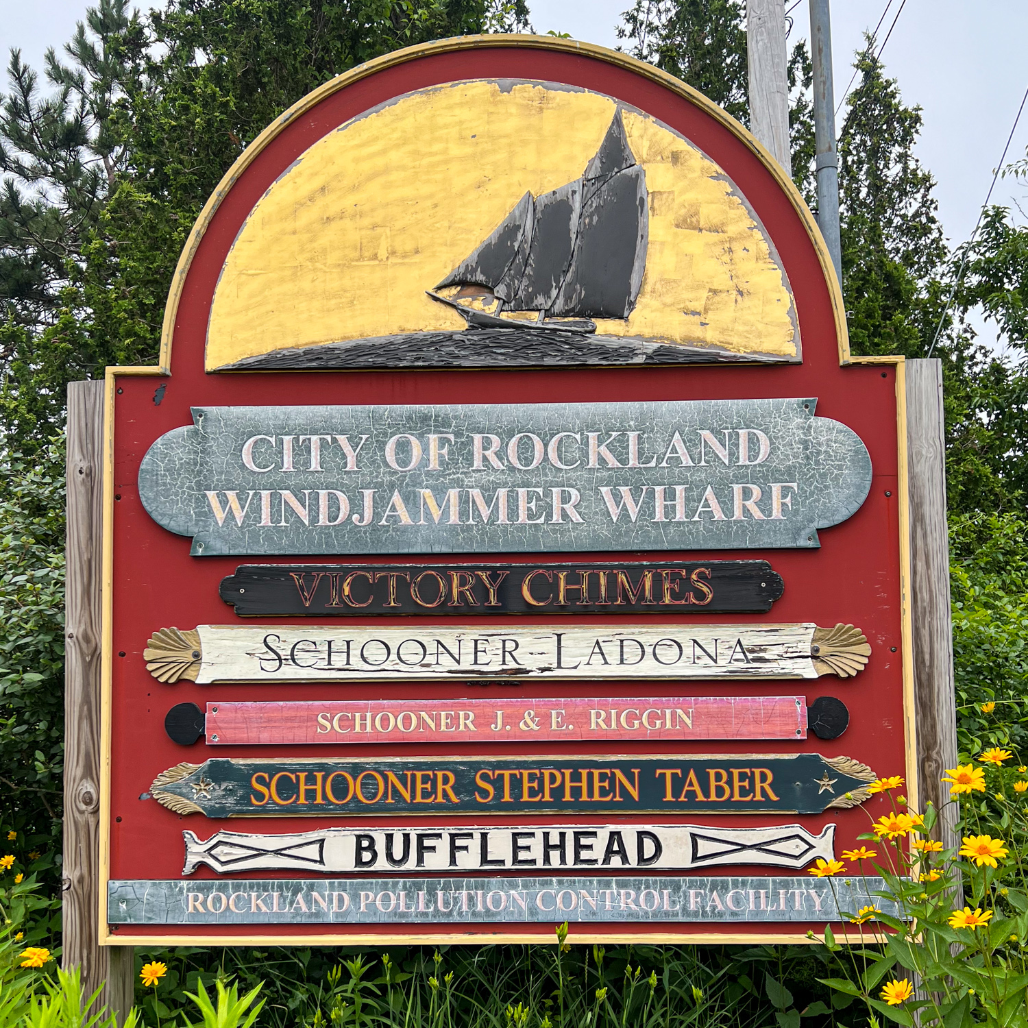 Windjammer Wharf sign in Rockland