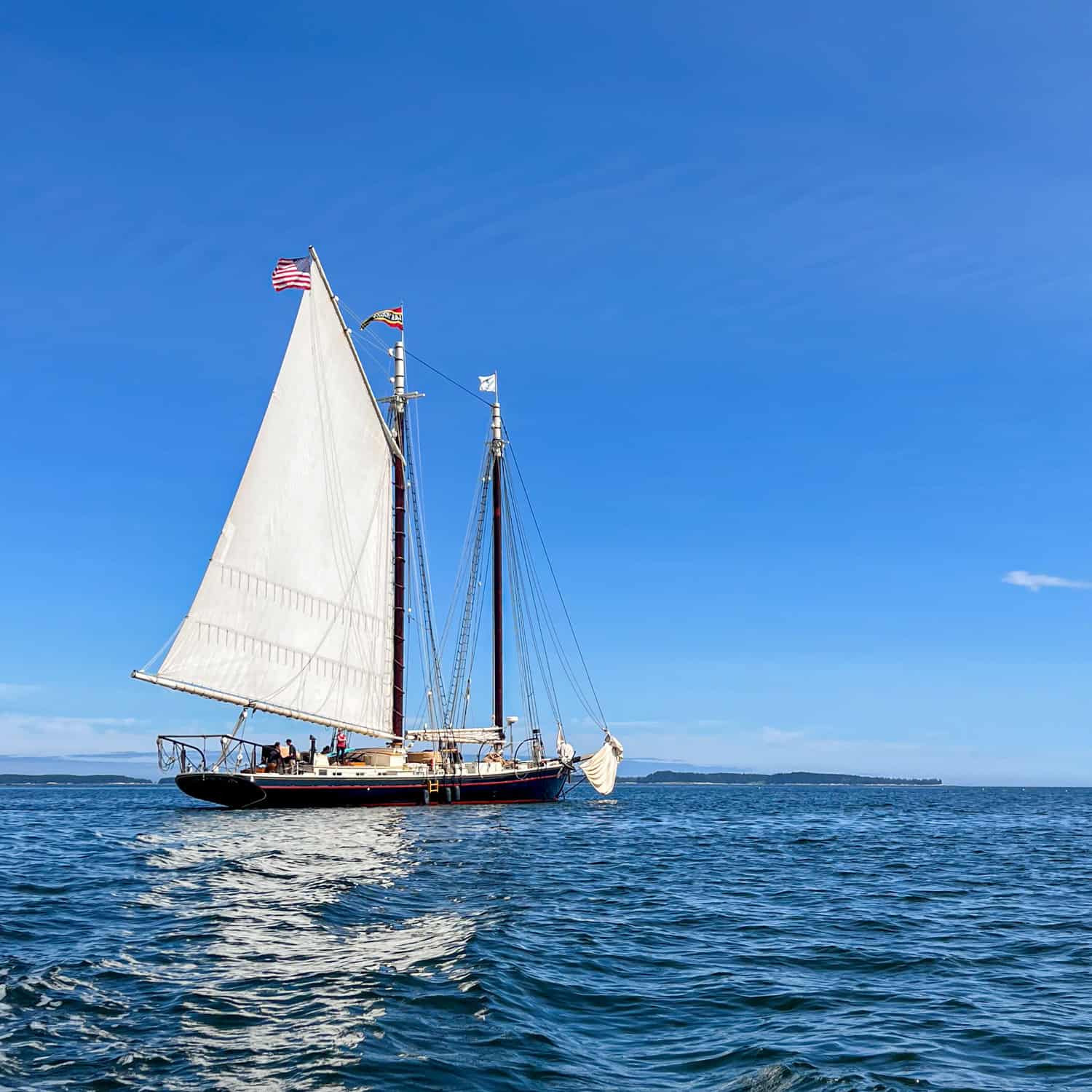 The Schooner J & E Riggin offers windjammer cruises in Maine.