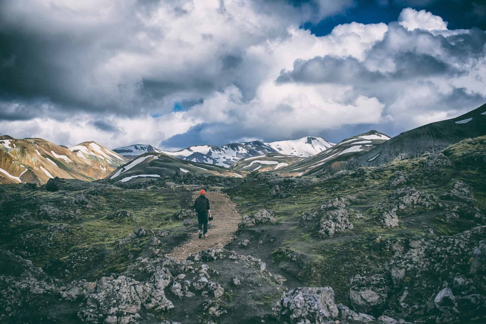 Hiking in the lava fields of Landmannalaugar in southern Iceland (photo: Jonatan Pie)