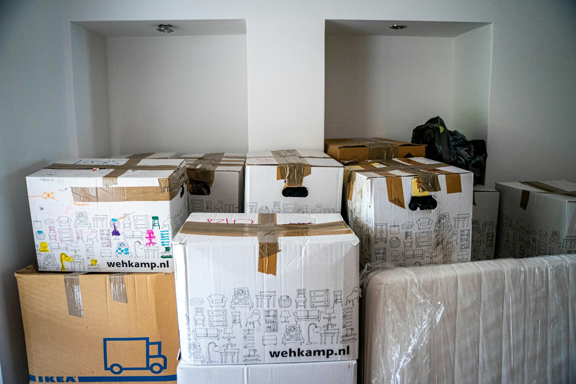Moving boxes (photo by Michael B, Unsplash)