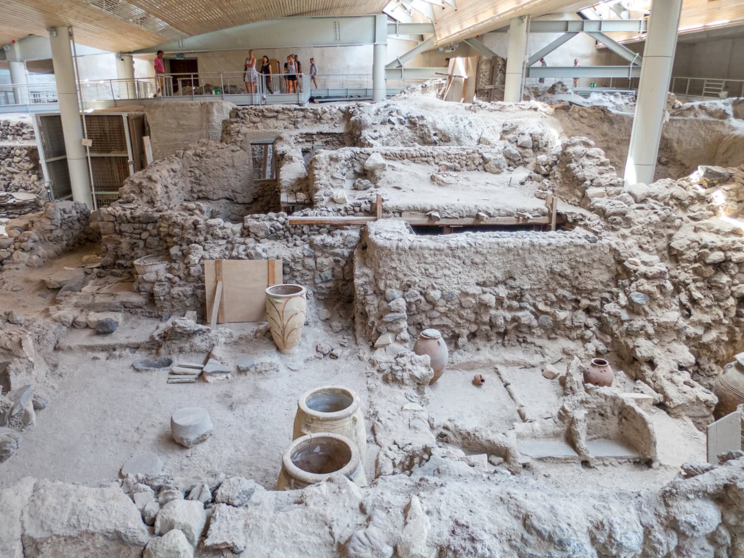 Include the Akrotiri ruins on a 3-day itinerary of Santorini, Greece.