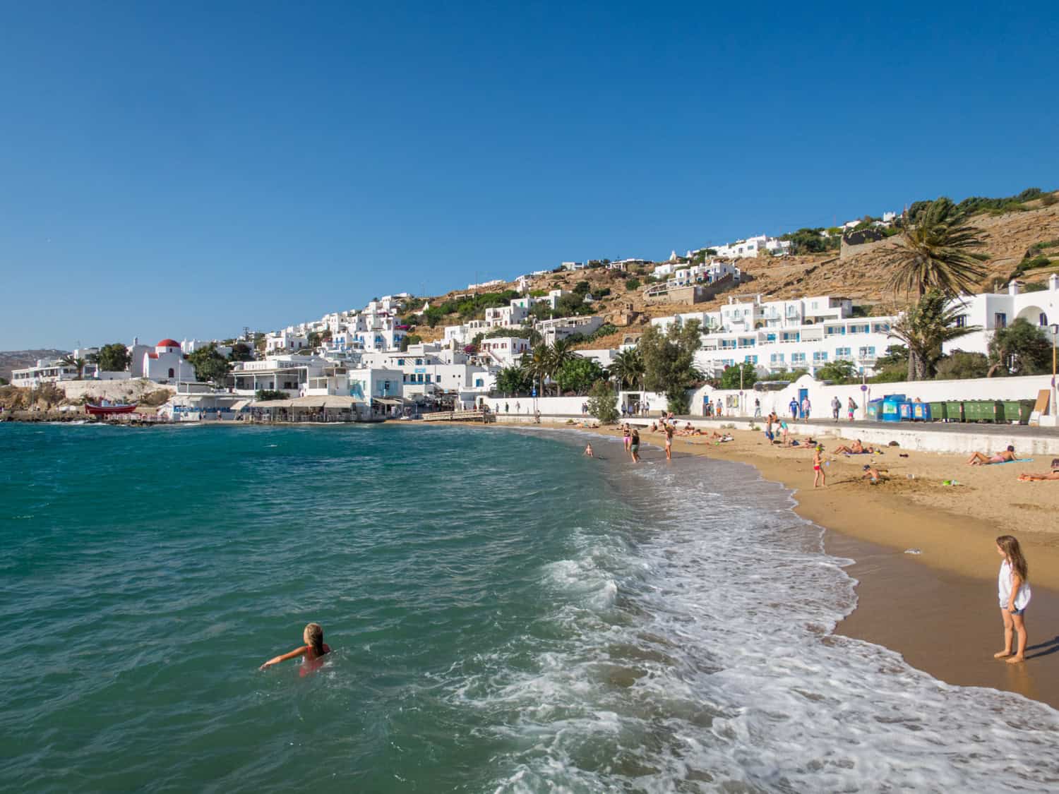 The family-friendly Choras Mikonou beach in the Mykonos Old Harbor.