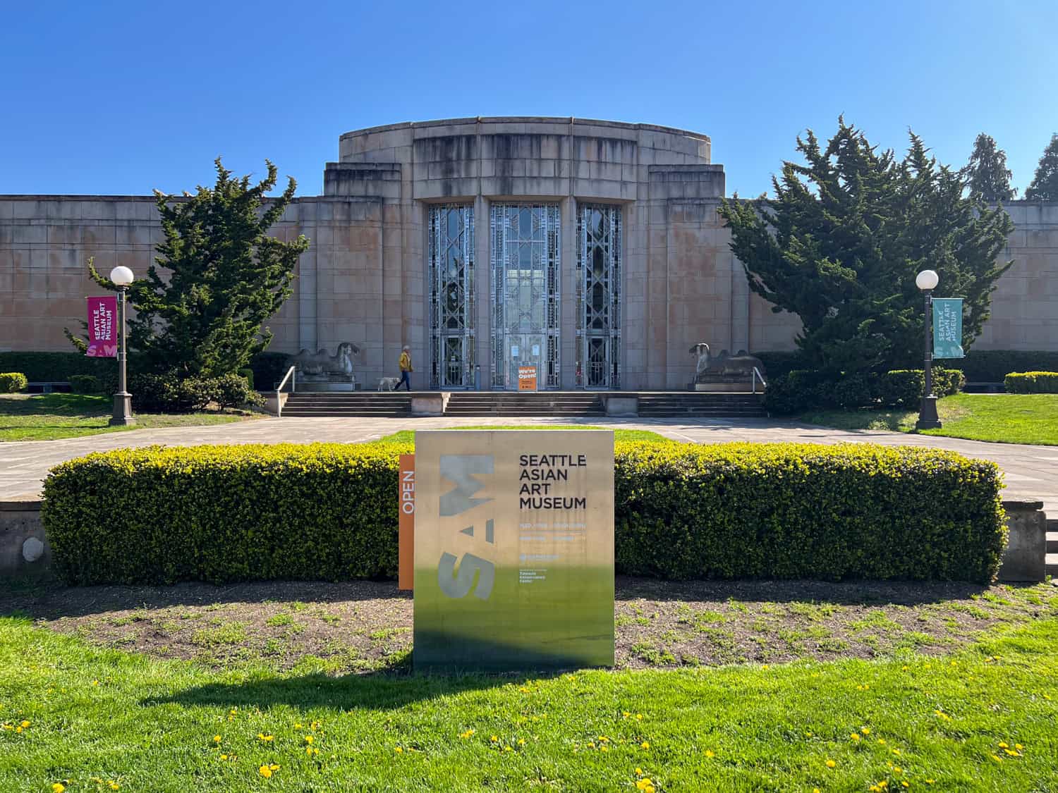 Entrance to the Seattle Asian Art Museum.