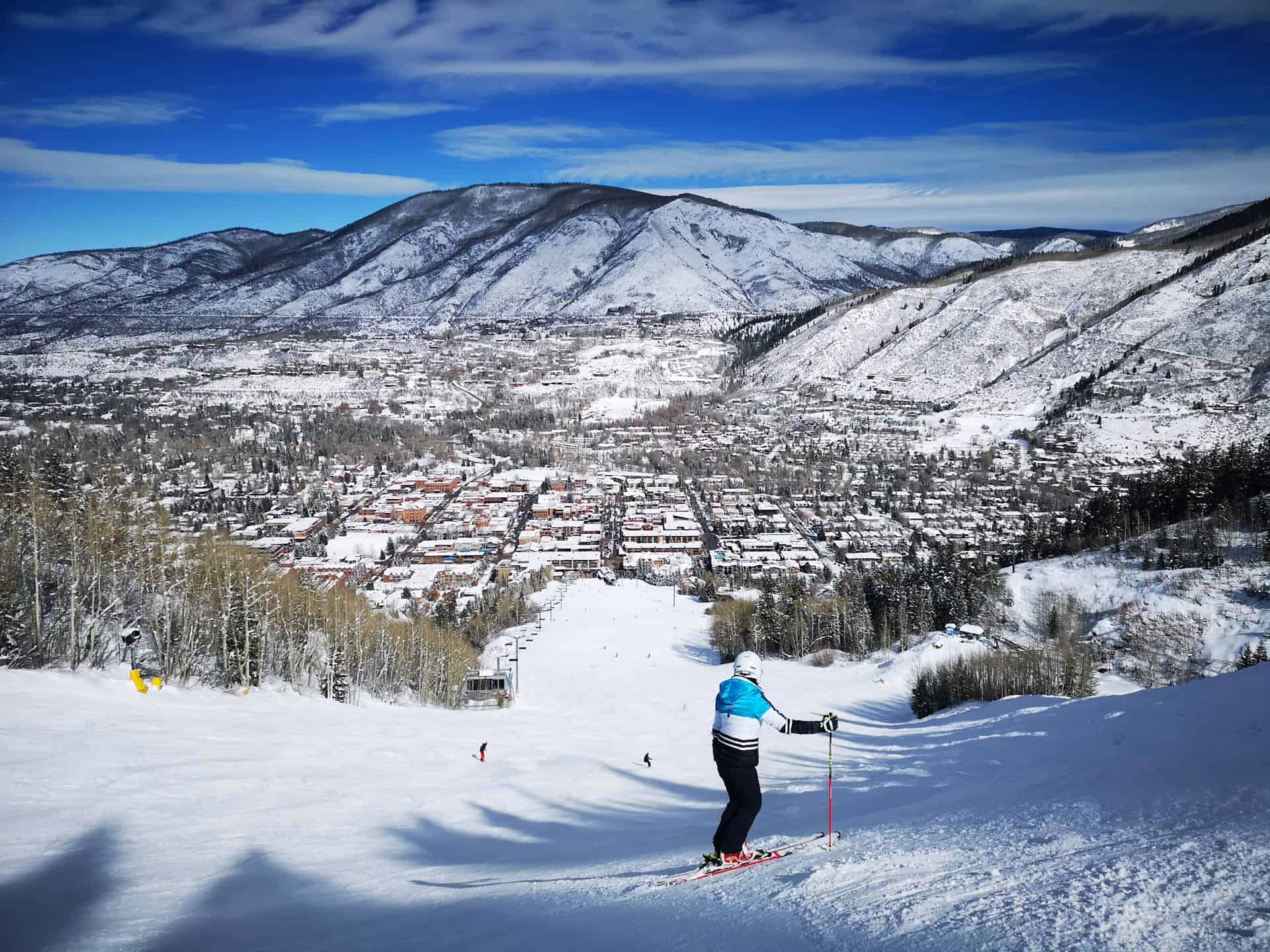Skiier in Aspen, Colorado (photo: Vlado Sestan).