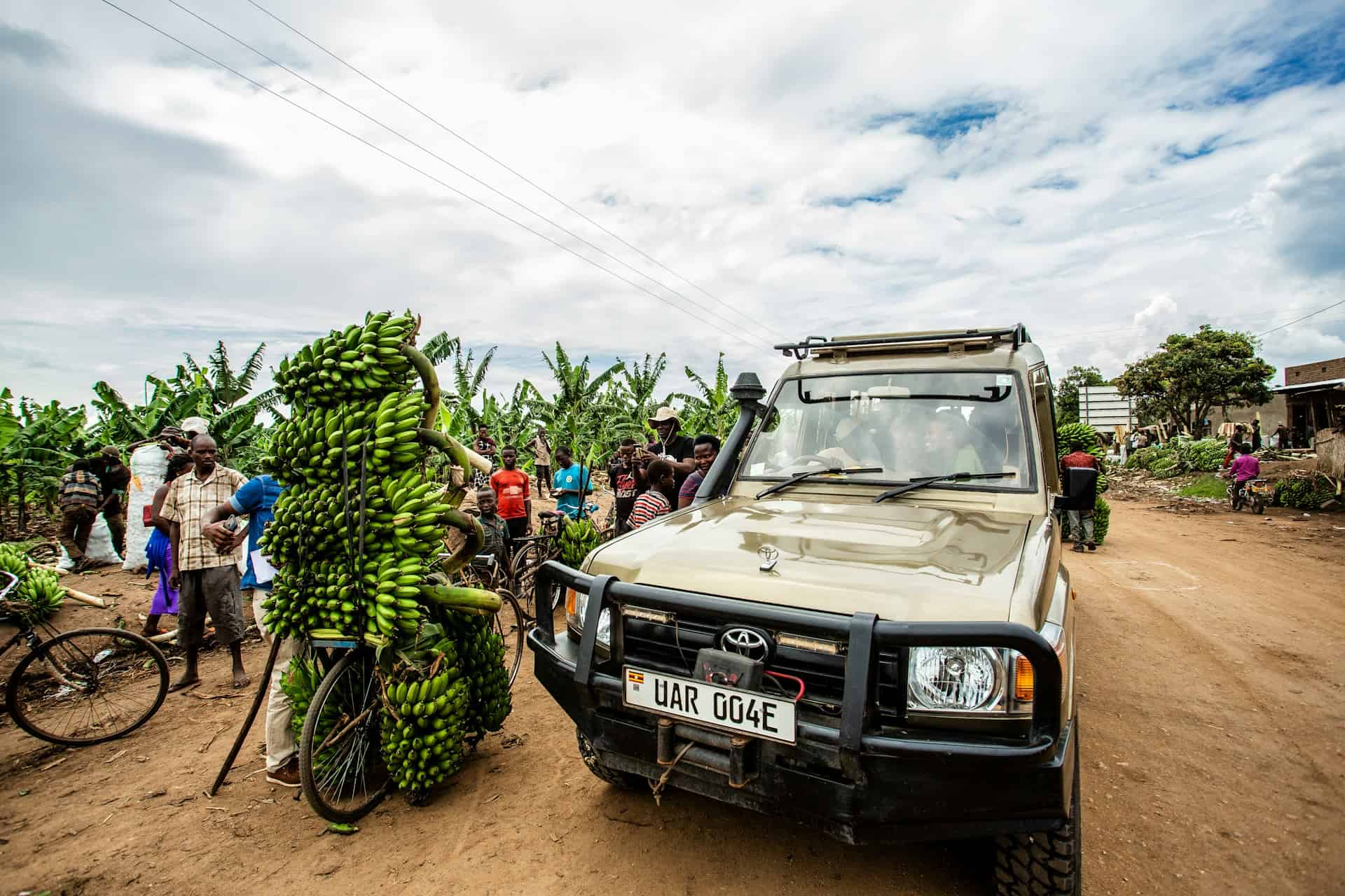 Toyota SUVs like this one in Kasese are popular for Uganda road trips (photo: Mwanje Henry, Unsplash). Toyota SUVs like this one in Kasese are popular for Uganda road trips (photo: Mwanje Henry, Unsplash).