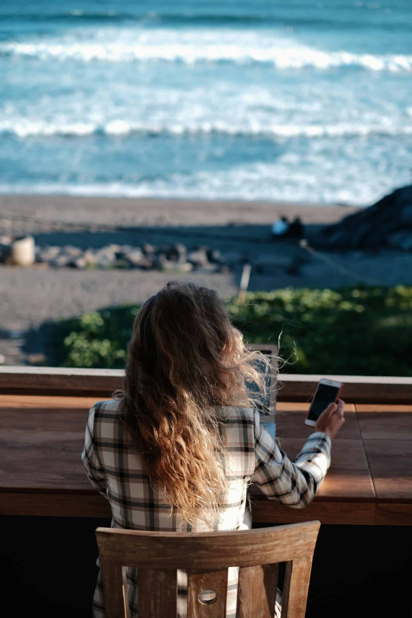 A digital nomad can stay connected, even in Bali, Indonesia, thanks to eSIM technology (photo: Daria Mamont). A digital nomad can stay connected, even in Bali, Indonesia, thanks to eSIM technology (photo: Daria Mamont).