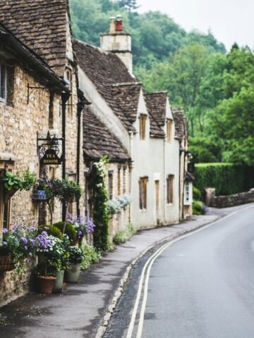 A quiet village in England (photo: Jay Chen, Unsplash).