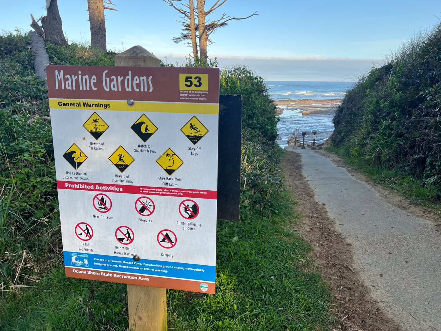 Marine Gardens warning sign on the path to Otter Crest Beach.