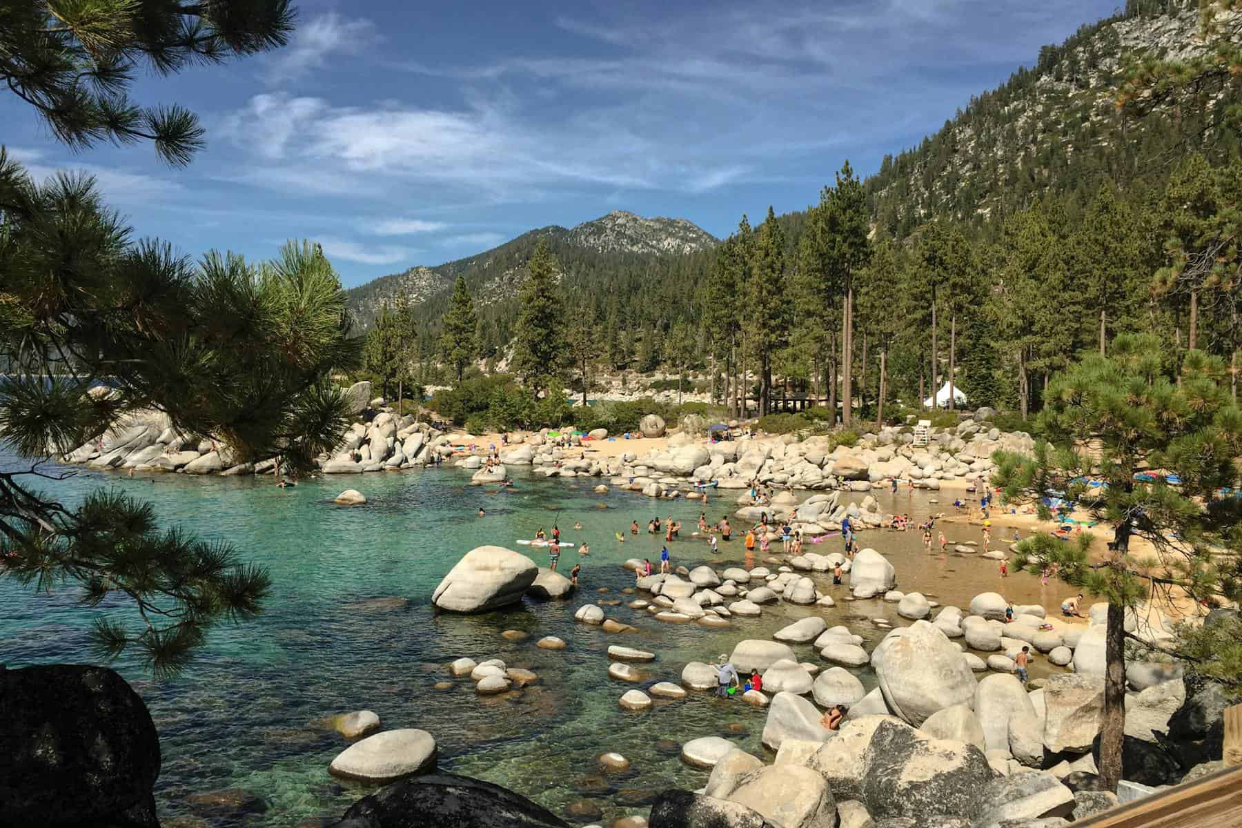 Mountain living in South Lake Tahoe (photo: Illustrator 01, Pexels).