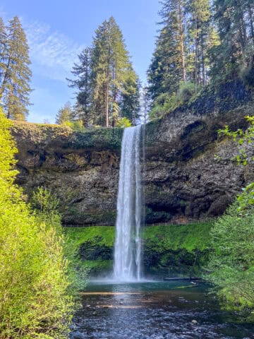 Canyon Trail passes behind South Falls.