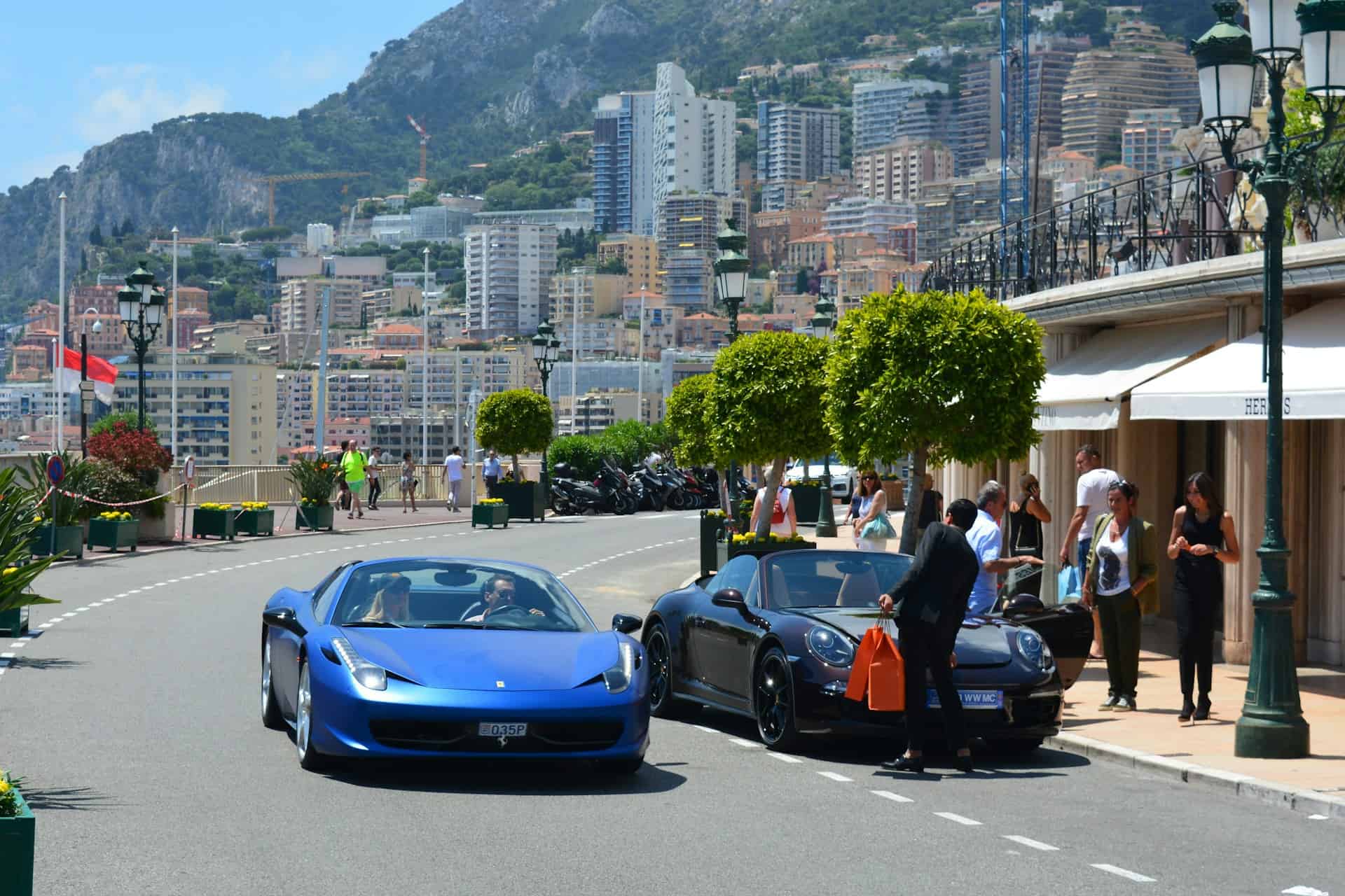 Renting a car in Monaco, such as a Ferrari, can be a fun way to experience the principality (photo: Derek Lynn, Unsplash).