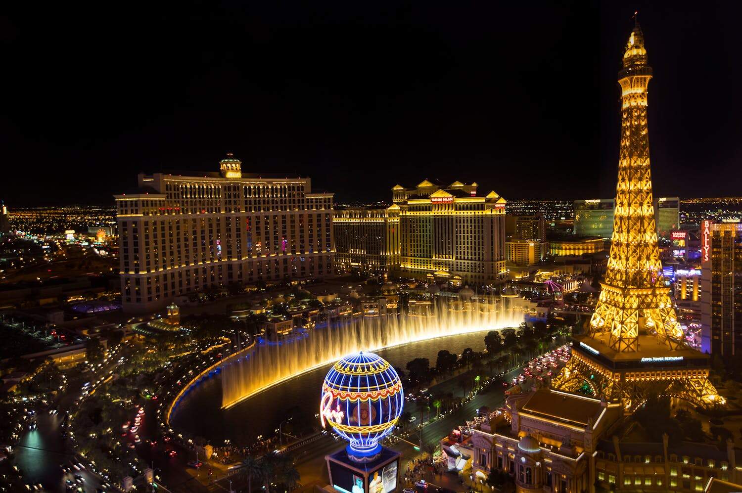 The Bellagio Fountains at night in Las Vegas (photo: Stephen Leonardi, Pexels).